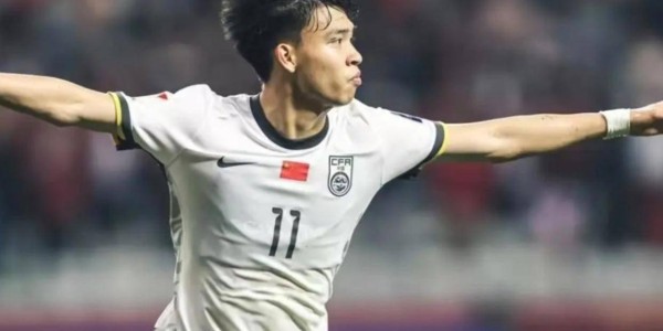 有追求！拒德甲冷板凳选择留守，王钰栋在浙江新战术下苦练射门剑指金靴