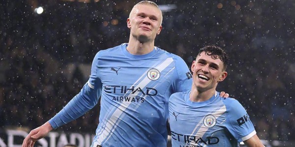 足坛一夜动态：曼城20连胜刷爆纪录，拜仁重返四强，利物浦破不败金身